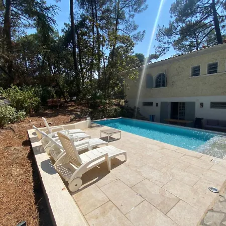 Sur Proche Plages Avec Piscine *