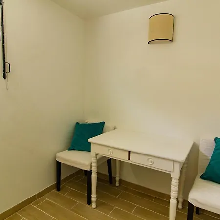 Sur Proche Plages Avec Piscine Apartmán