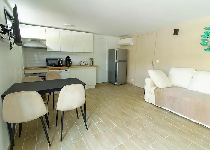 Sur Proche Plages Avec Piscine Partagee Lägenhet